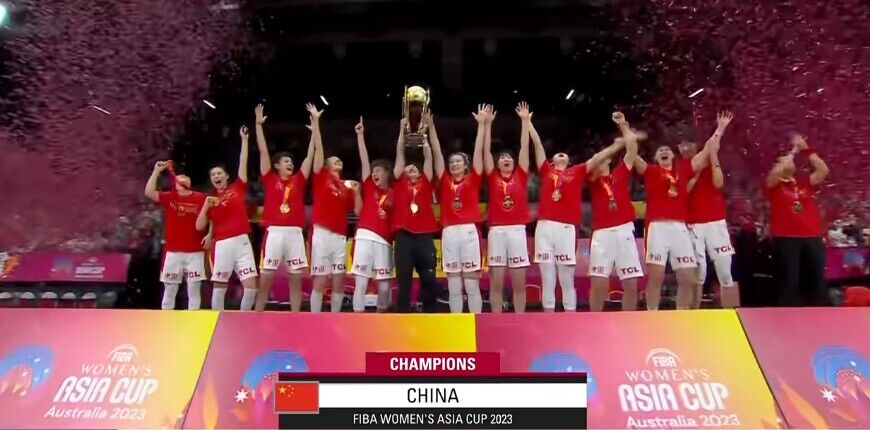 中国女篮女足亚洲杯双双夺冠，男篮男足亚洲杯均止步八强