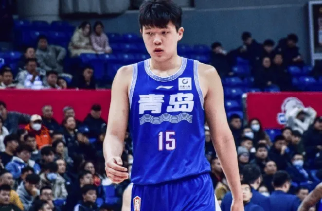 篮球