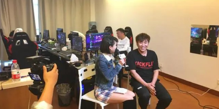 DOTA2